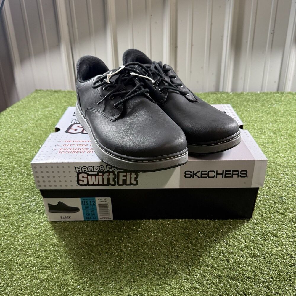 Skechers Classic Relaxed Fit Men's Size 12 Black Shoes New in Box